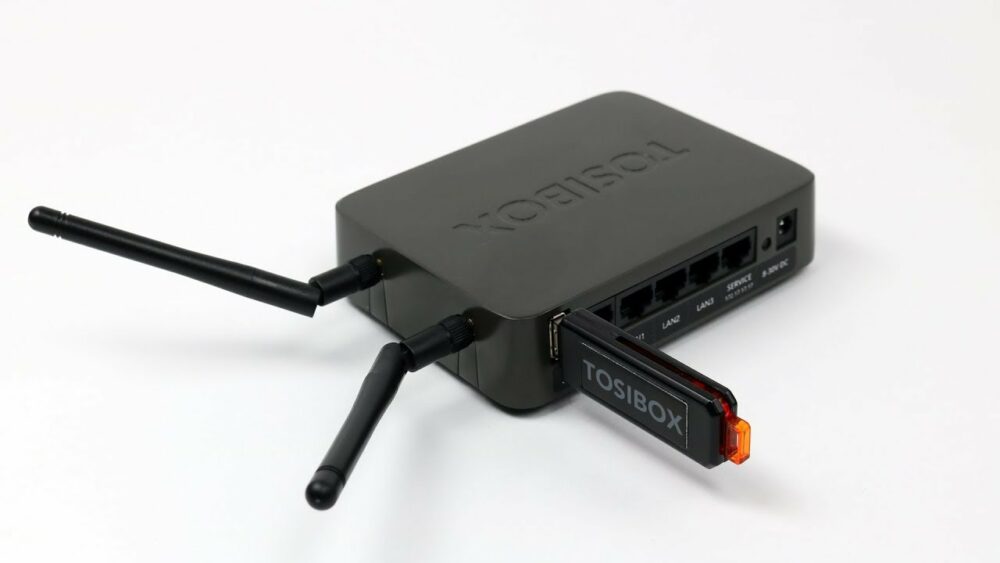 LOCK 100 - VPN router